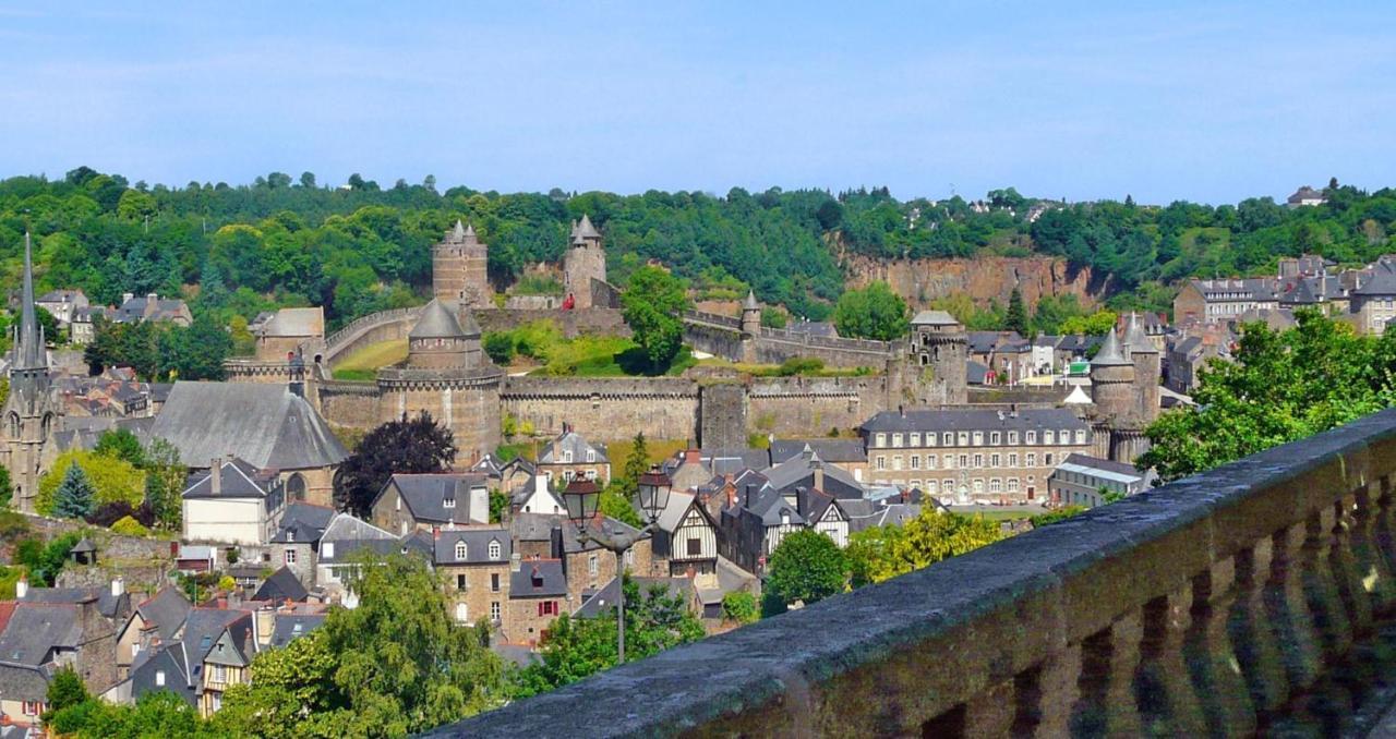L'Escale Fougeraise Apartman Fougères Kültér fotó